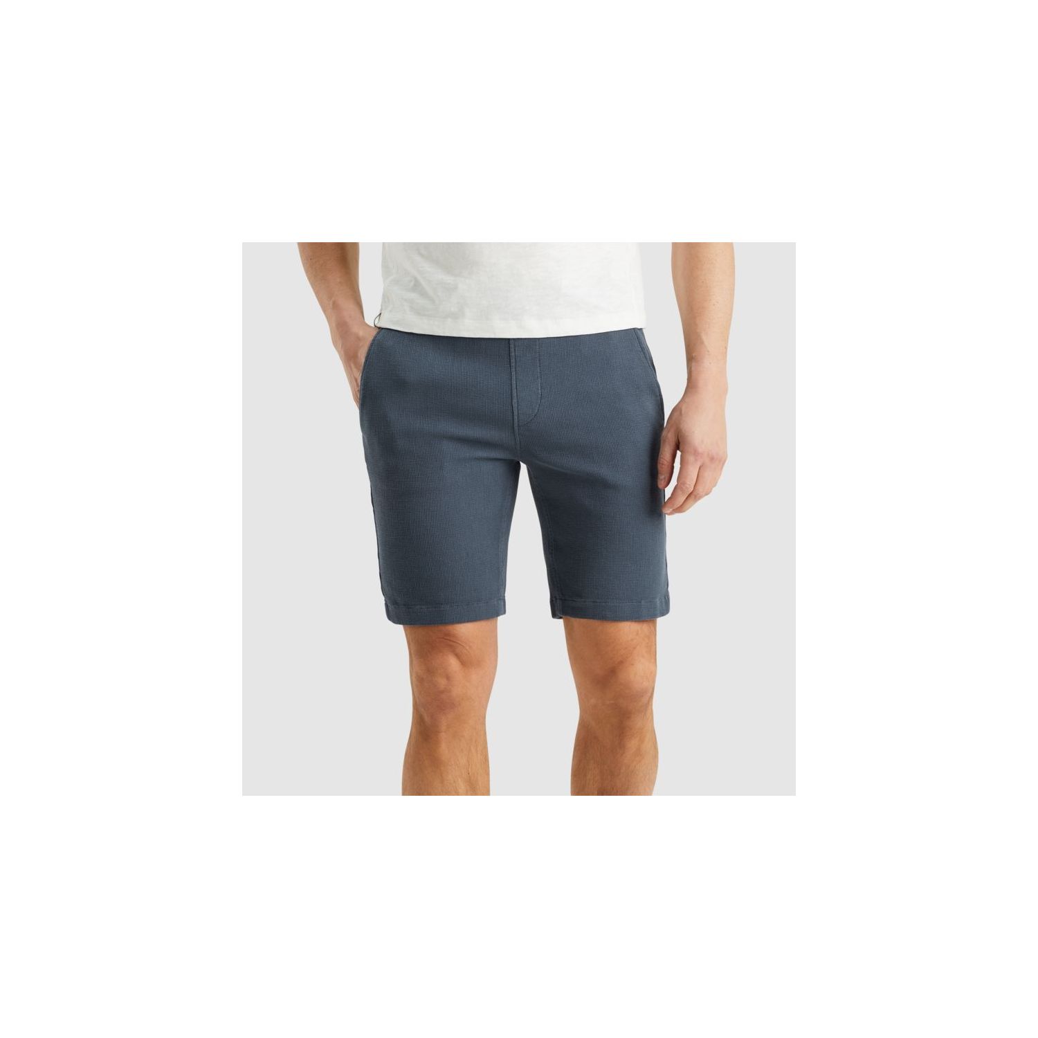 Cast Iron chino shorts waffle structure ombre blue