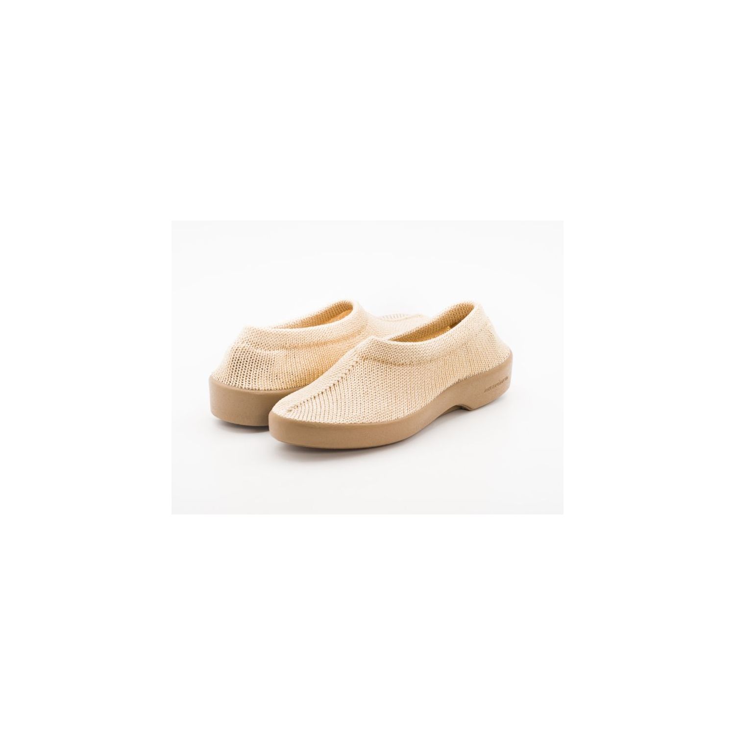 Arcopedico classic gehaakt beige